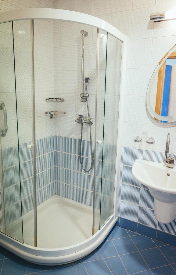 Hotel Delfin Изола Екстериор снимка